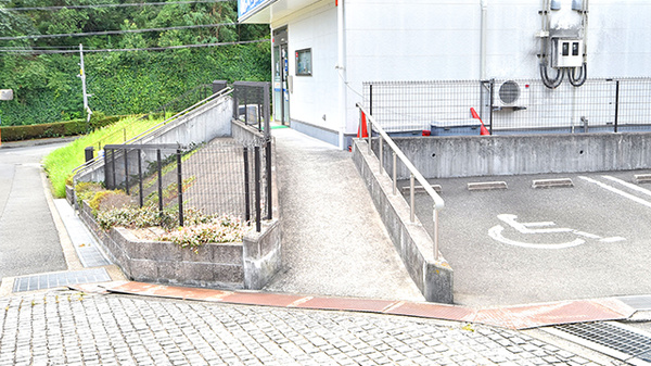 クオール薬局四條畷店_3