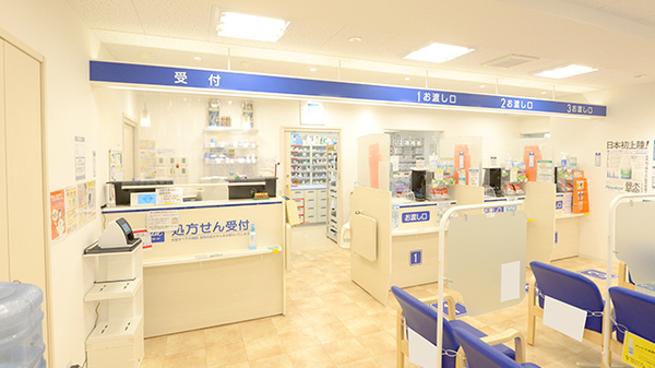 クオール薬局久留米店_4