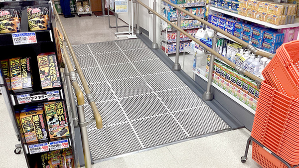 龍生堂薬局大久保店_3