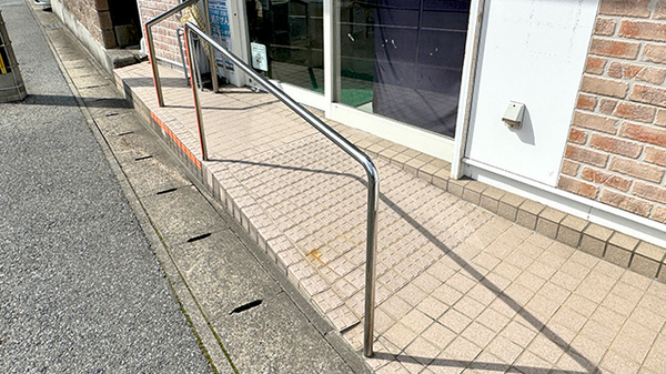 サンキュー薬局　下上津役店_3