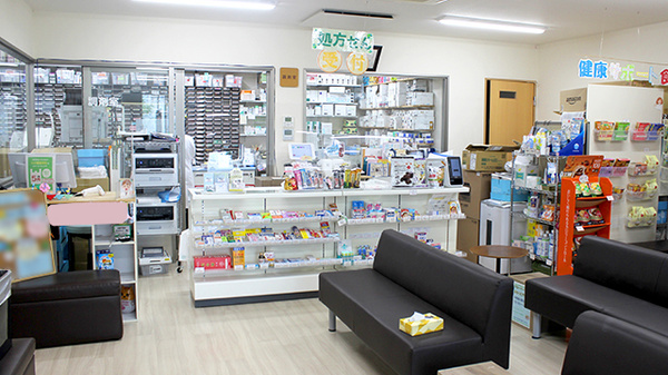 クローバー薬局_3