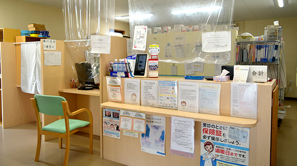 りんご調剤薬局西原東店_4