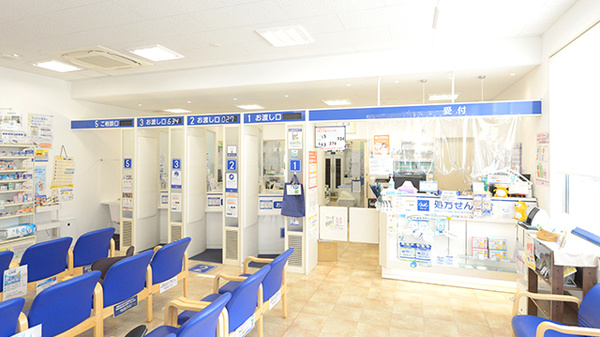 クオール薬局福岡店_3