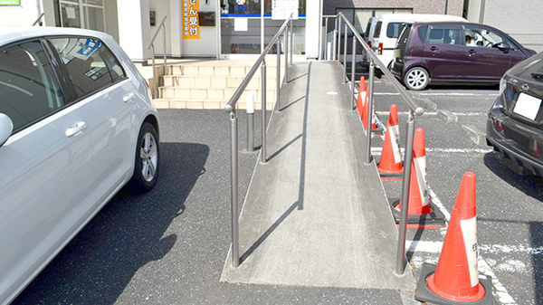 ウイン調剤薬局秋川店_3