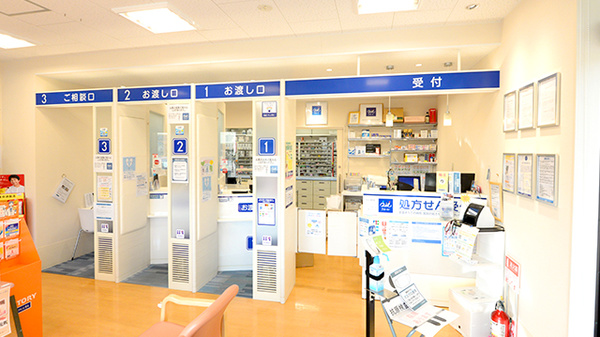 クオール薬局三豊店_4