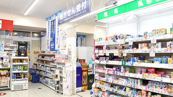 アカカベ薬局　足代店_2