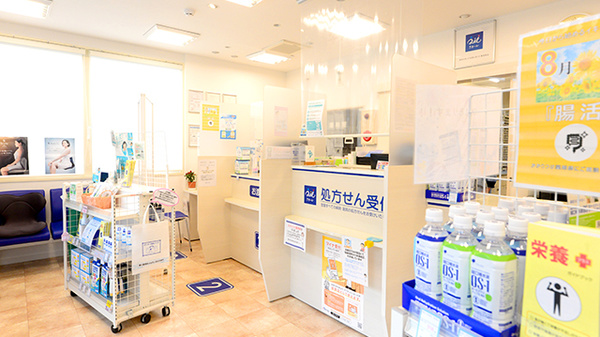 クオール薬局茨木店_3