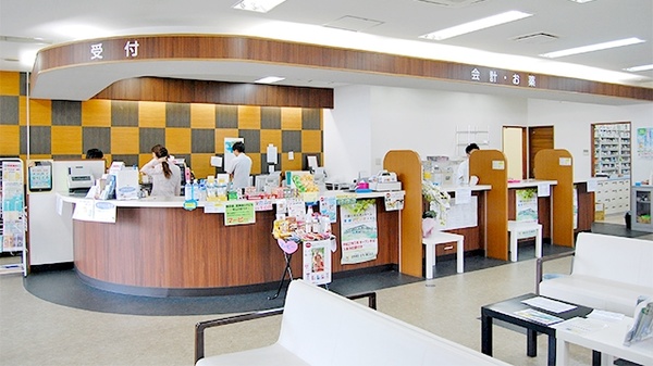 大信薬局　直方駅前店_4