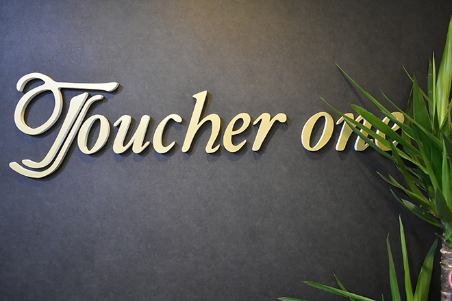 Toucher one_1