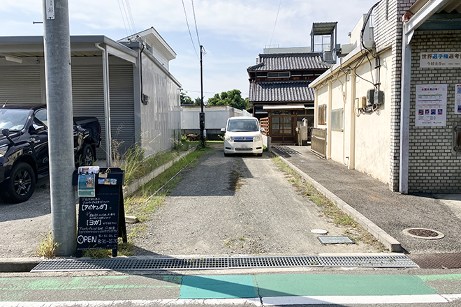 太白ごま油の全身施術アーユルヴェーダアビヤンガとヨガができるサロンすみれ_18