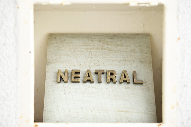 Neutral_2