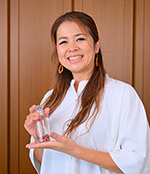 八木里枝（ヤギリエ）