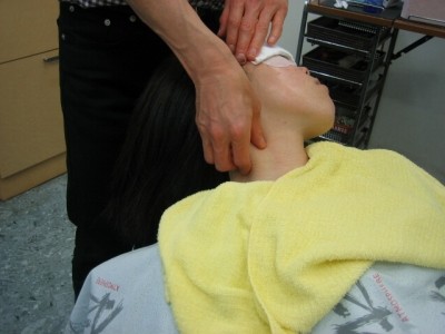HAIR SHOP WHITE_2