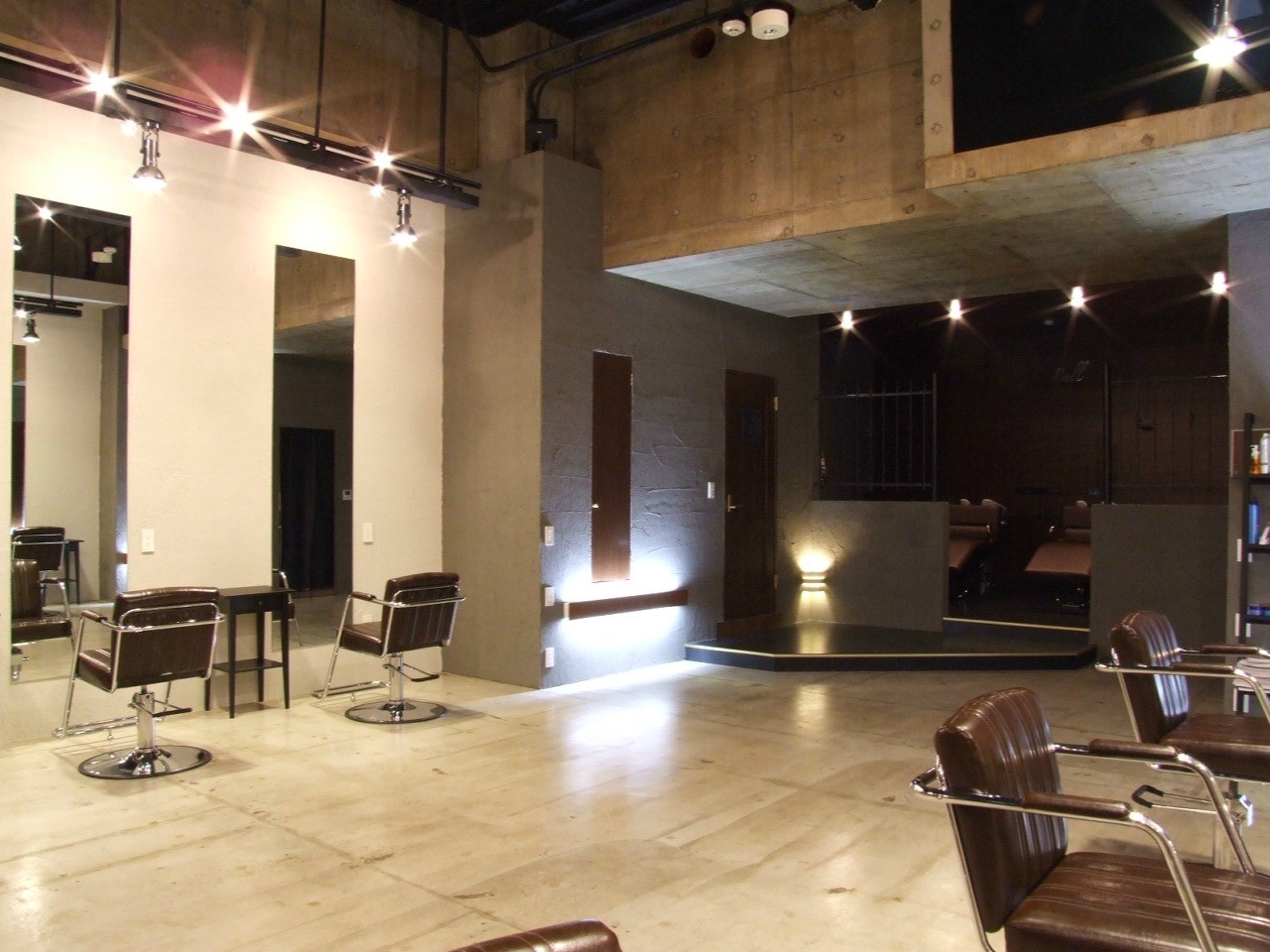 Clement Salon Bull