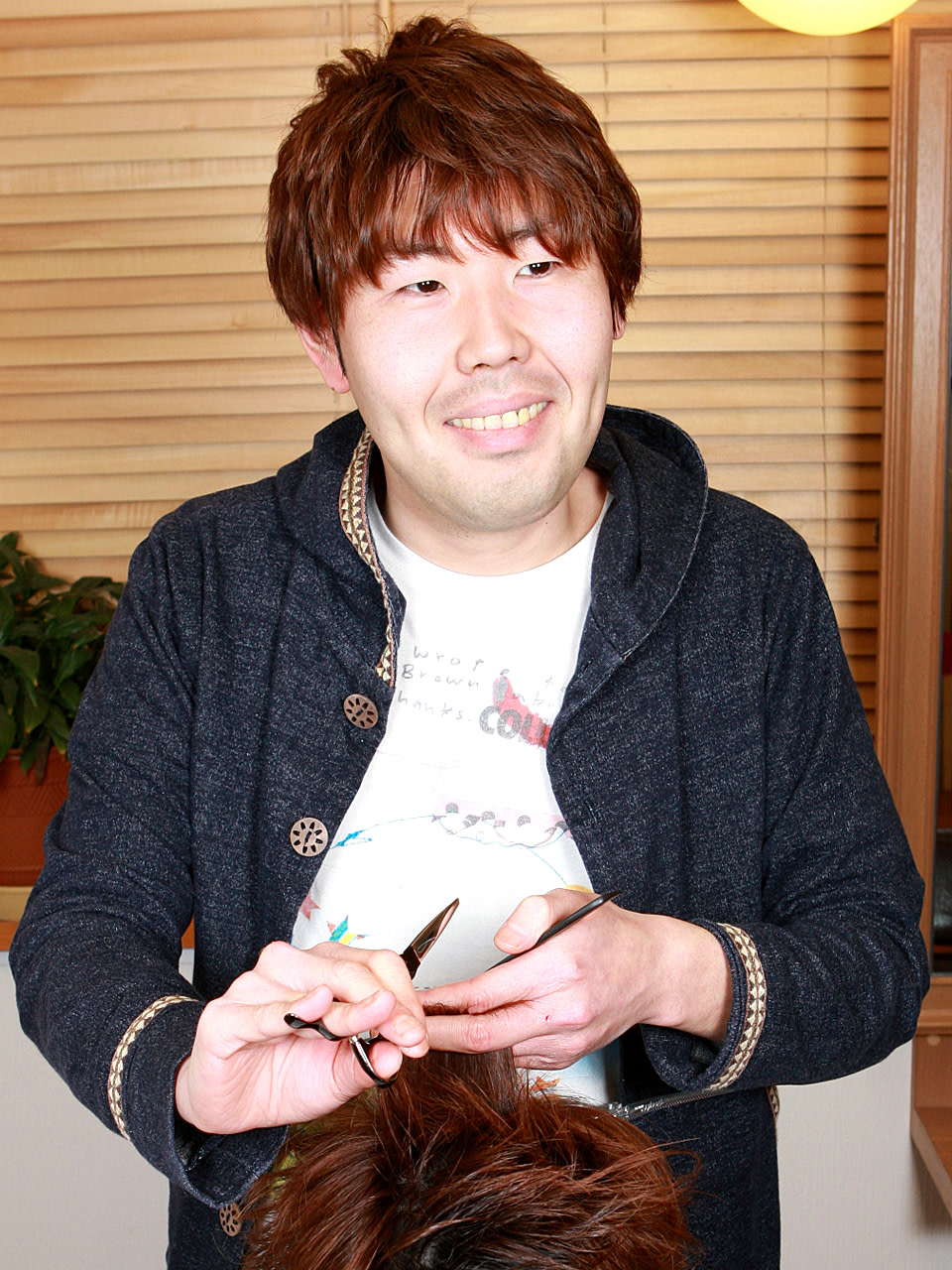 HAIR&MAKE MOON_山本　昌宏