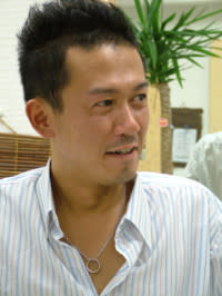 HAIR SALON appears_猪越 大