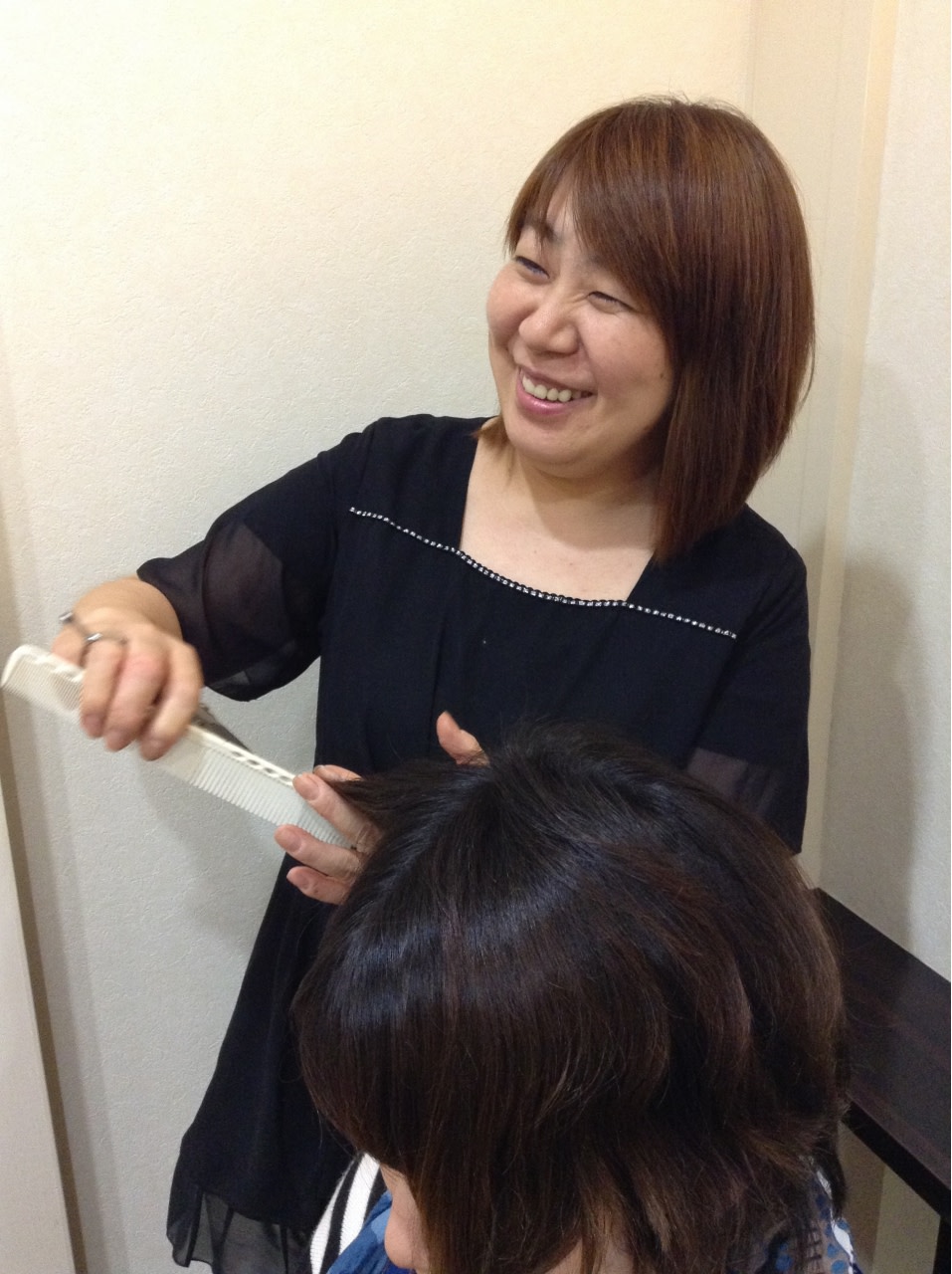 hair&esthe FLORA_内山 宏美