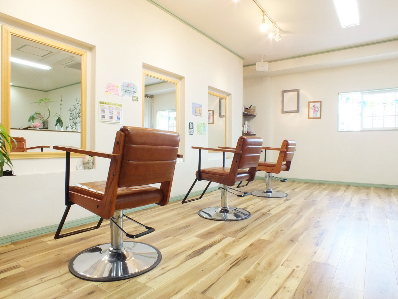 hair salon Share