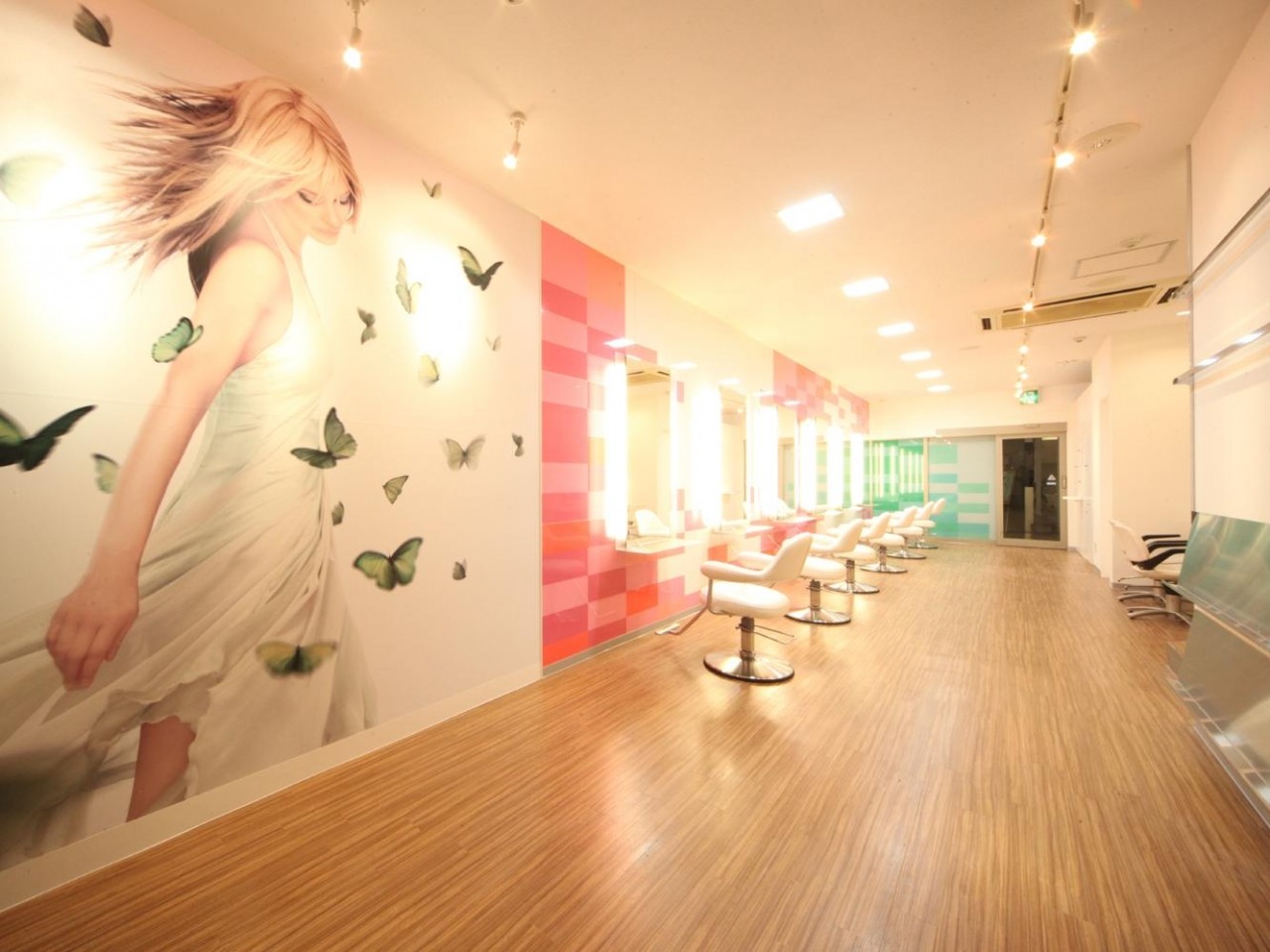 MIYA 桑園駅前店_1