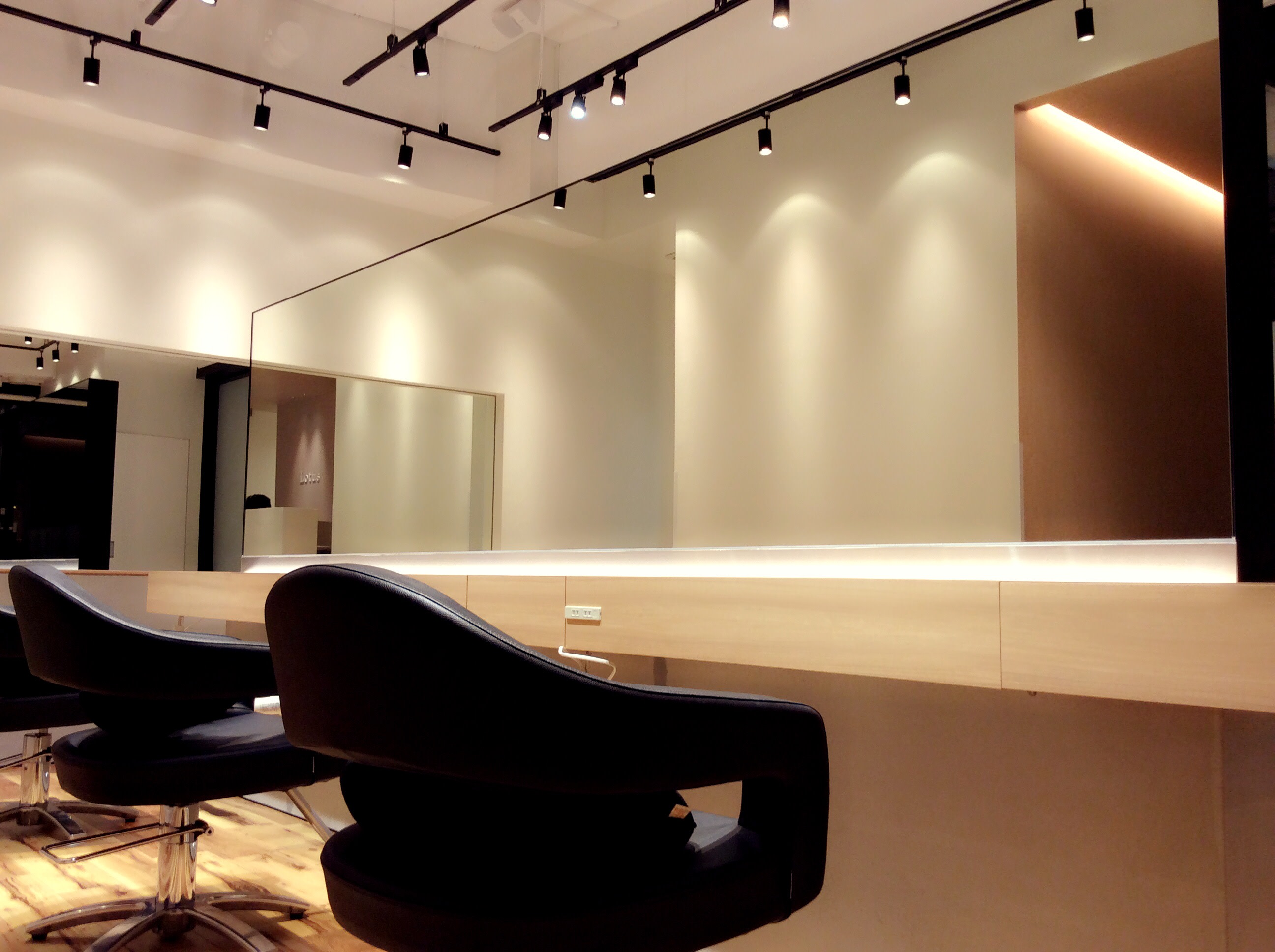 Lotus Hair Design 船橋店_1