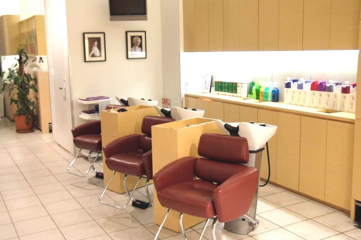 EMU international 春日部本店_2
