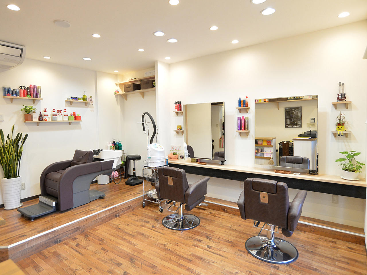 Atelier Salon MOTO_1