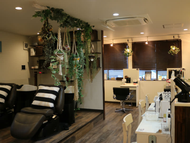 ヘアカラー専門店＆ヘッドスパ専門店 by sheen