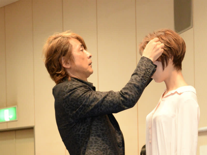HAIR WORKS_2