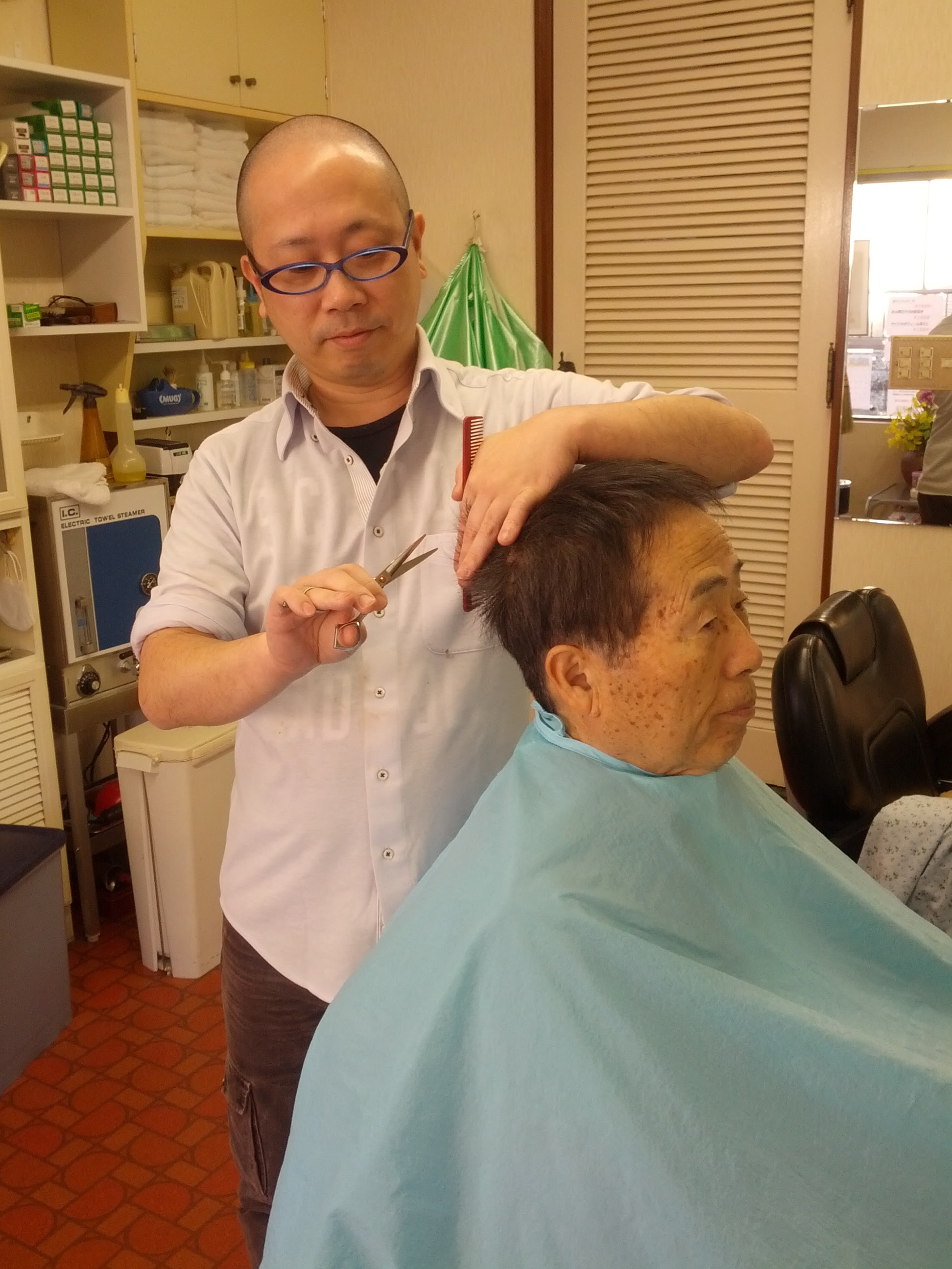 ひかり理容室_1