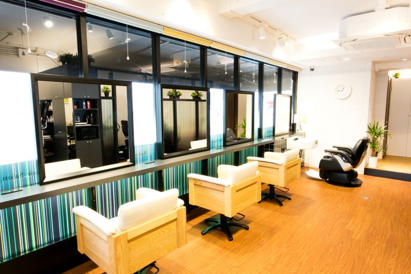 縮毛矯正専門店Radiant Hair Salon_1