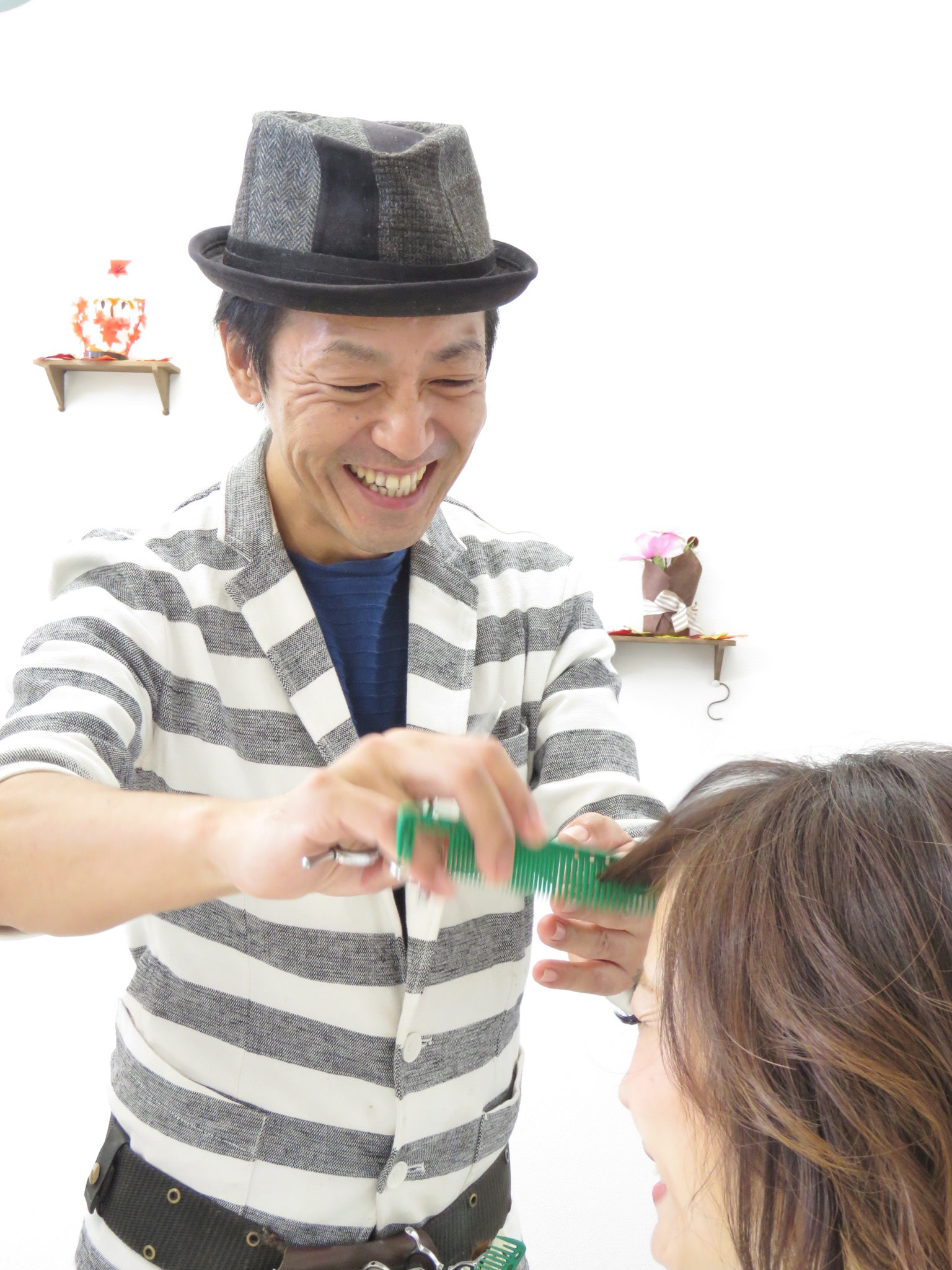 hair and make LuciA mob_秋吉 康太郎