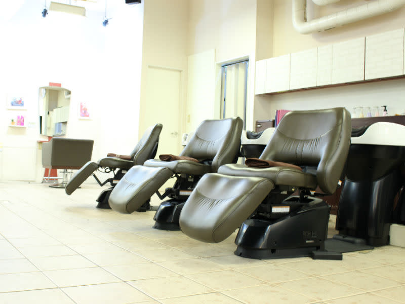 Hair studio Olive 大阪ドーム前店_1