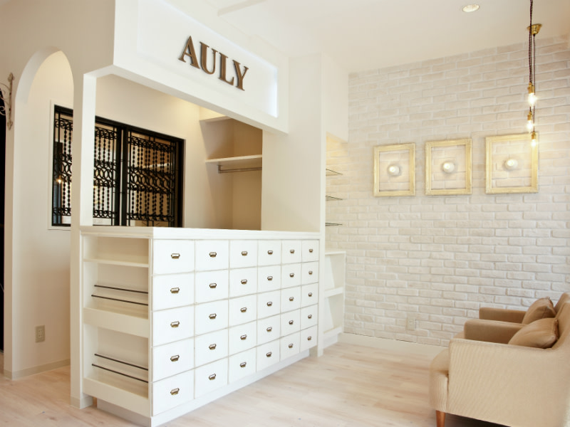 AULY_1