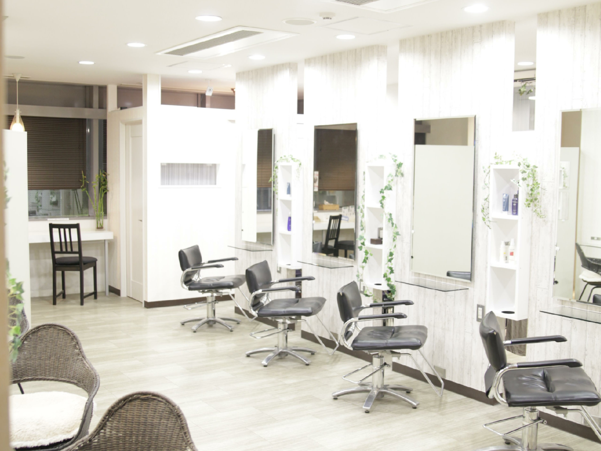 CLOVER (本店)