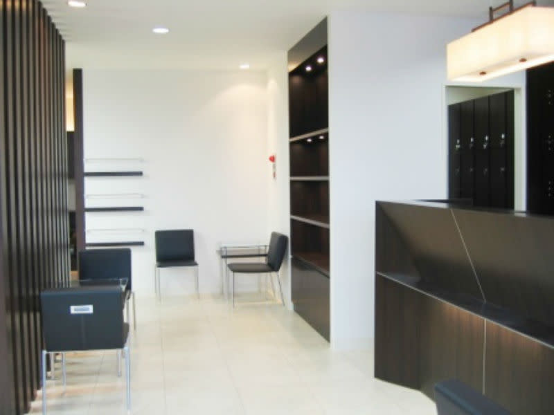 Access Moon 自治医大店