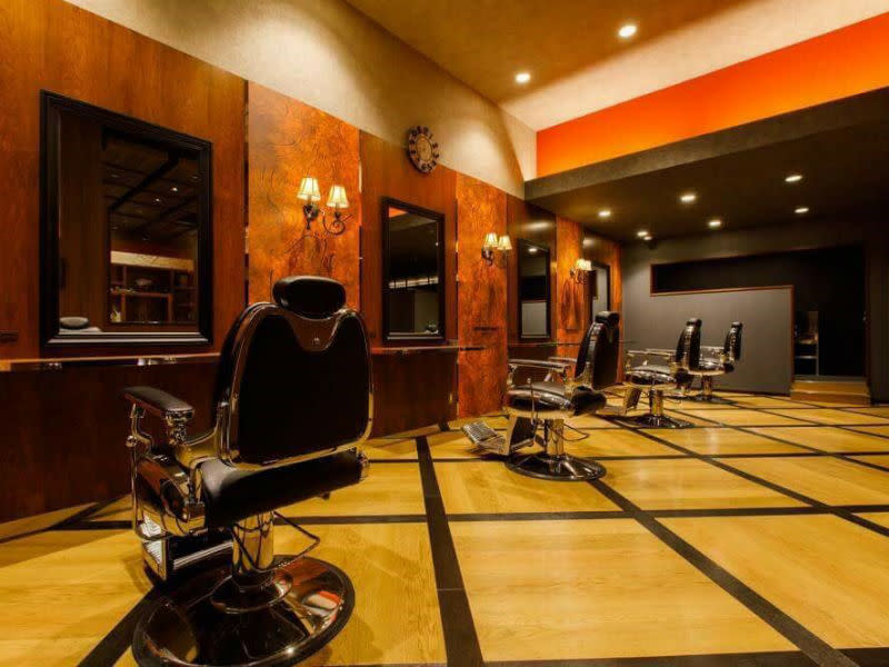 Men's only salon BRUNO