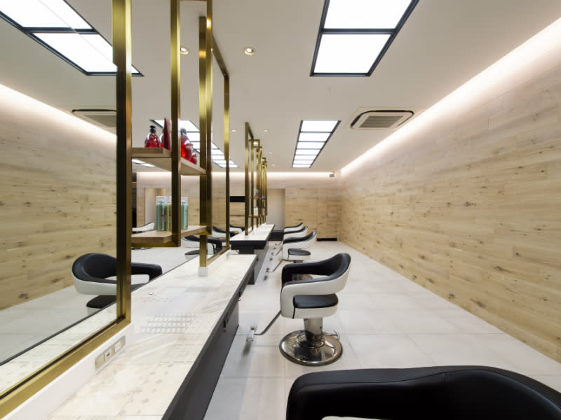 HAIR & MAKE EARTH 葛西店