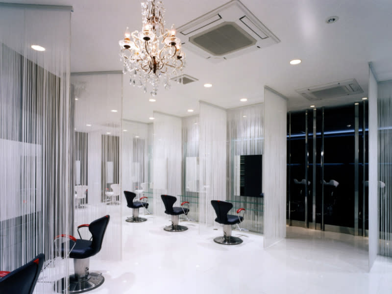 HAIR & MAKE EARTH 四日市店_1