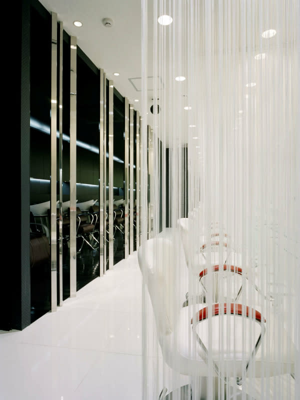 HAIR & MAKE EARTH 熊本下通店
