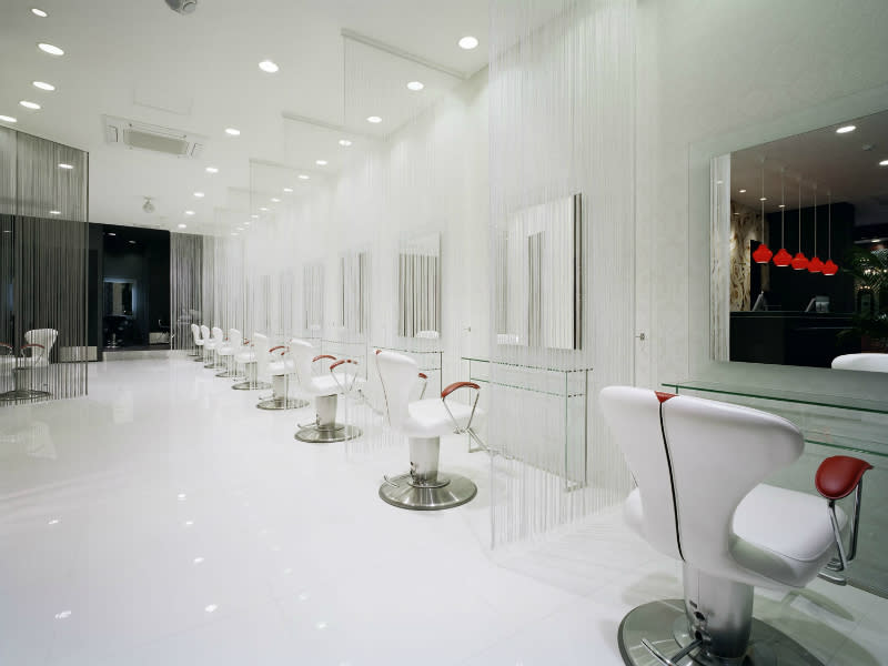 HAIR & MAKE EARTH 泉中央店_1
