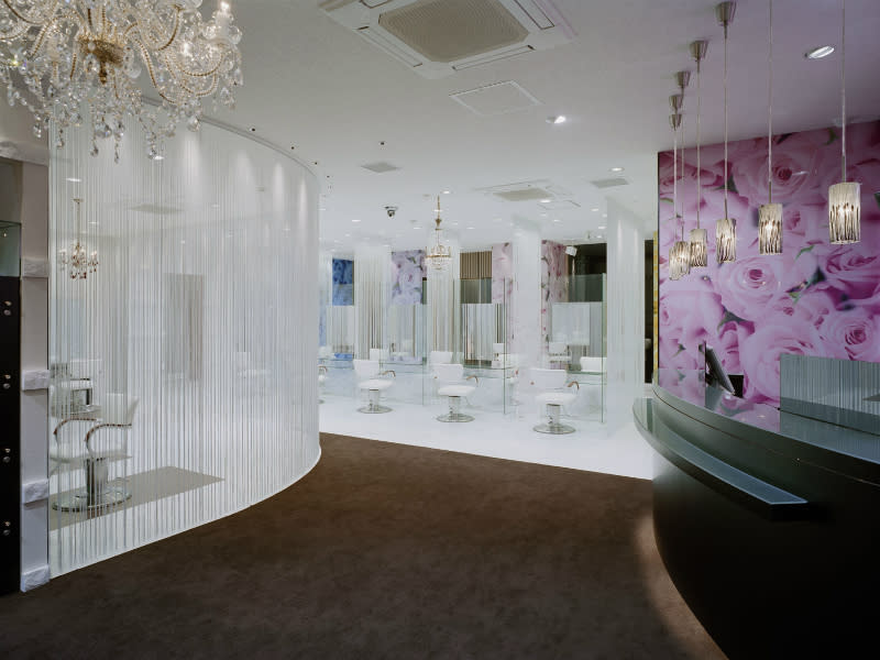 HAIR & MAKE EARTH 西川口店_1