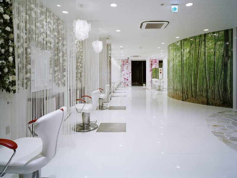 HAIR & MAKE EARTH 稲毛海岸店_1