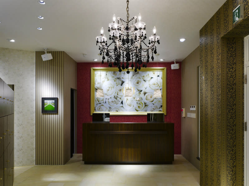 HAIR & MAKE EARTH 青森浜田店
