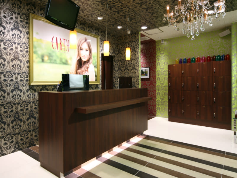 HAIR & MAKE EARTH 川口店_1