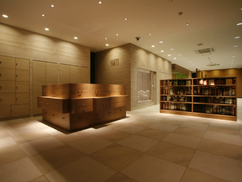 HAIR & MAKE EARTH 福岡新宮店_1