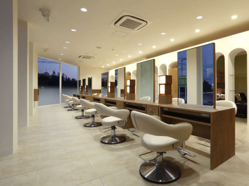 HAIR & MAKE EARTH 熊本嘉島店_1