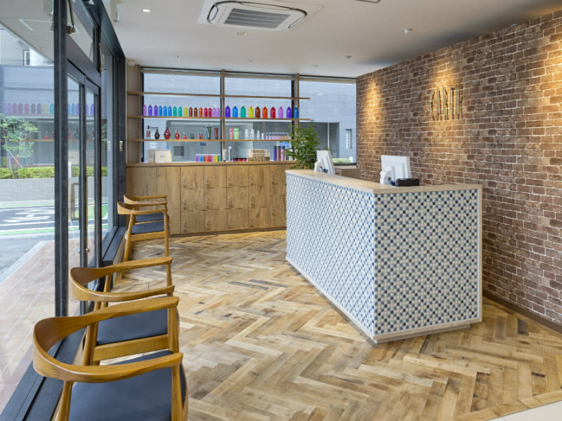 HAIR & MAKE EARTH 新所沢店