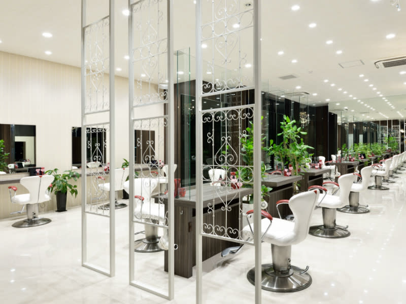 HAIR & MAKE EARTH 長久手店