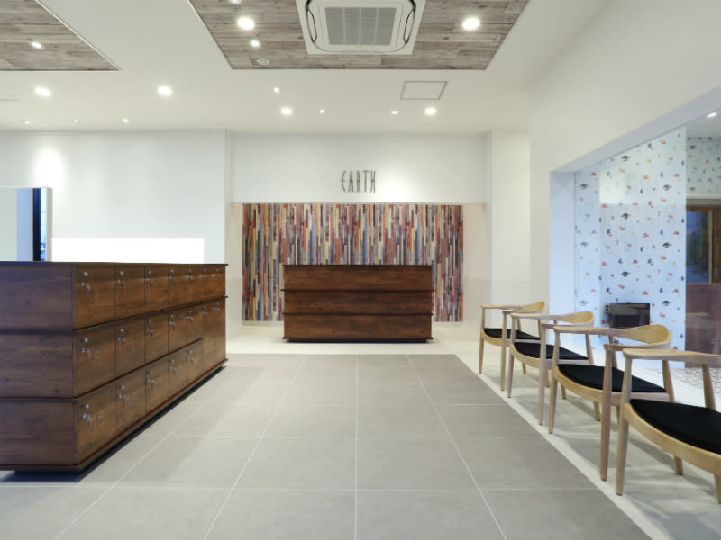 HAIR & MAKE EARTH 長崎時津店