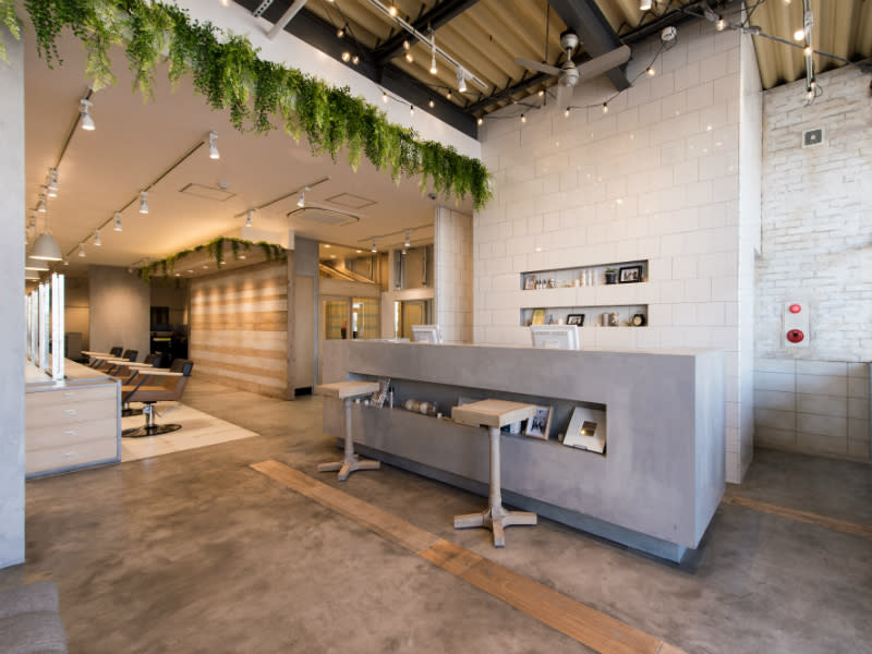 HAIR & MAKE EARTH 入間店